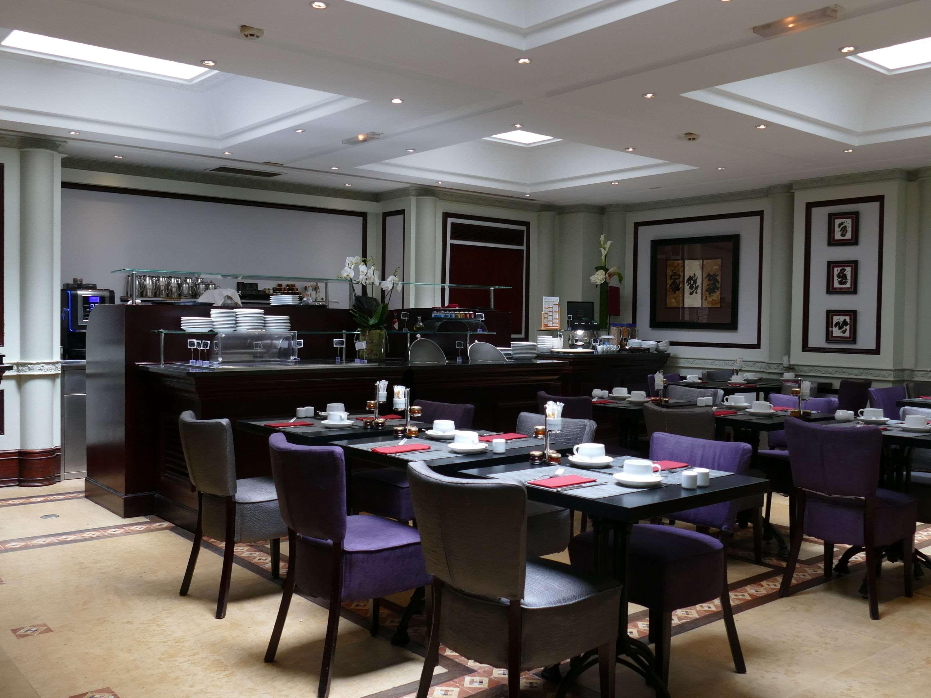Hotel Pont Royal Париж Екстер'єр фото The interior of the restaurant
